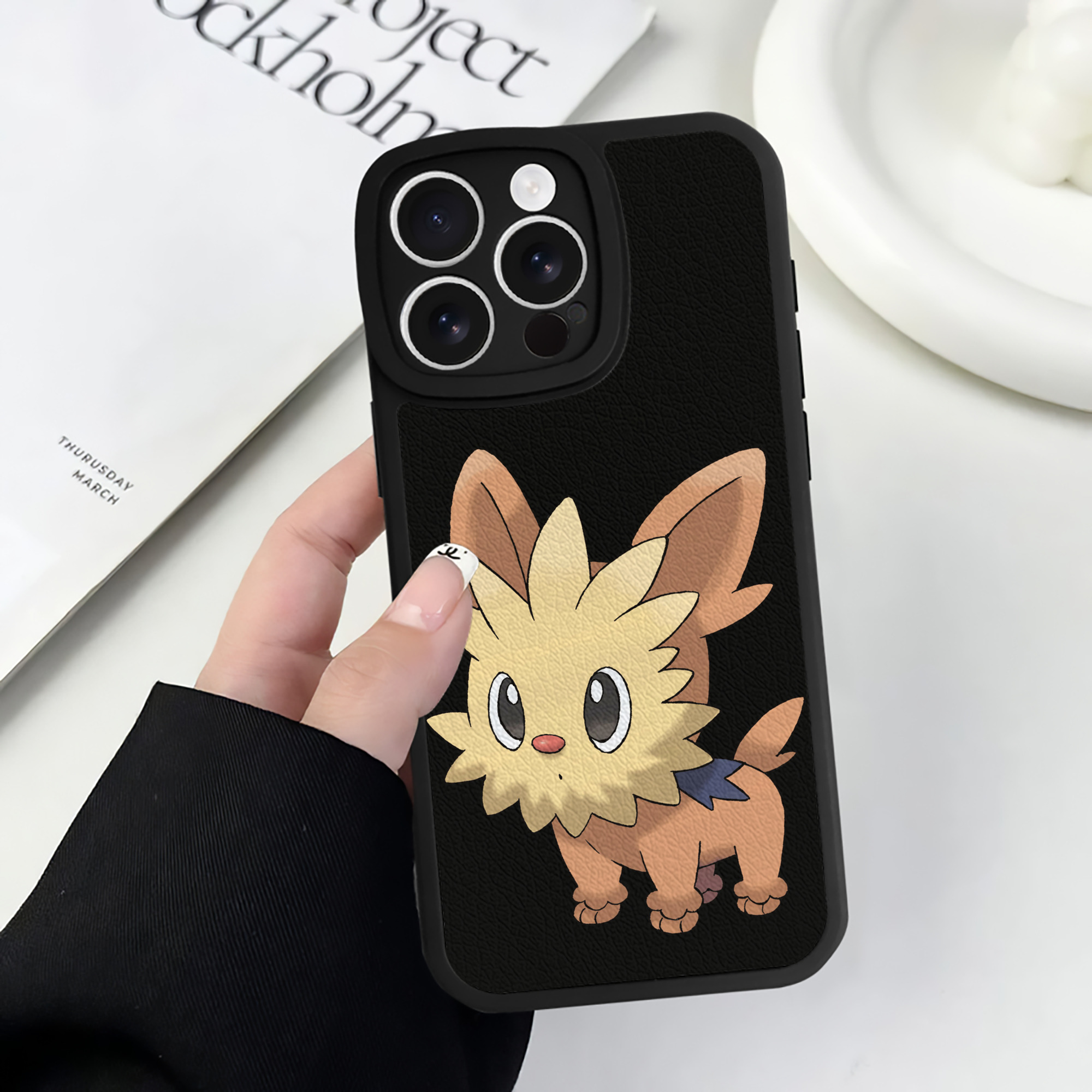 （画像用） ポケットモンスター Pokémon 【iPhone 16シリーズ対応】シリコンスマホケース（レザー調） 材質：シリコン